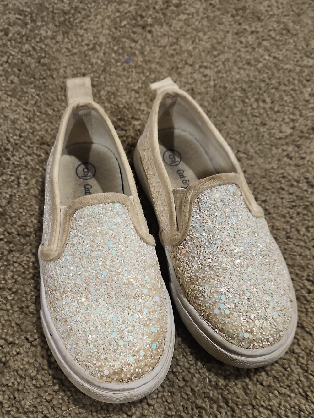 Cat & Jack Girls Glitter Slip-On Sneakers in Champagne
